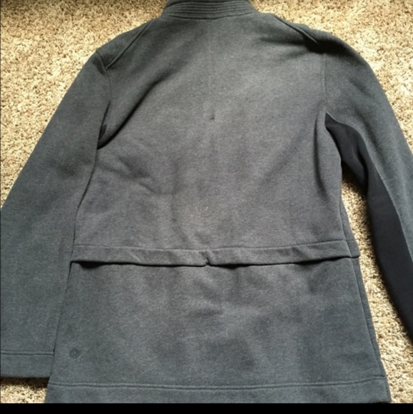 Lululemon Men's 4 button jacket - Picture 3 of 3